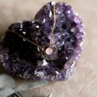 Collier quartz rose en acier inoxydable doré